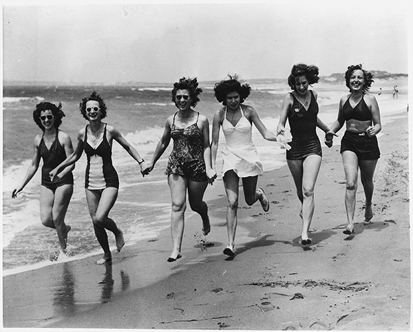 bathing-suits-vintage-small